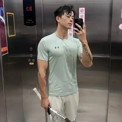 罗承